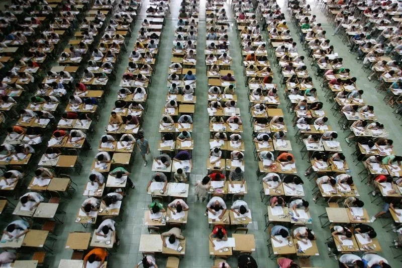 Students in exam room, china's Gaokao exam